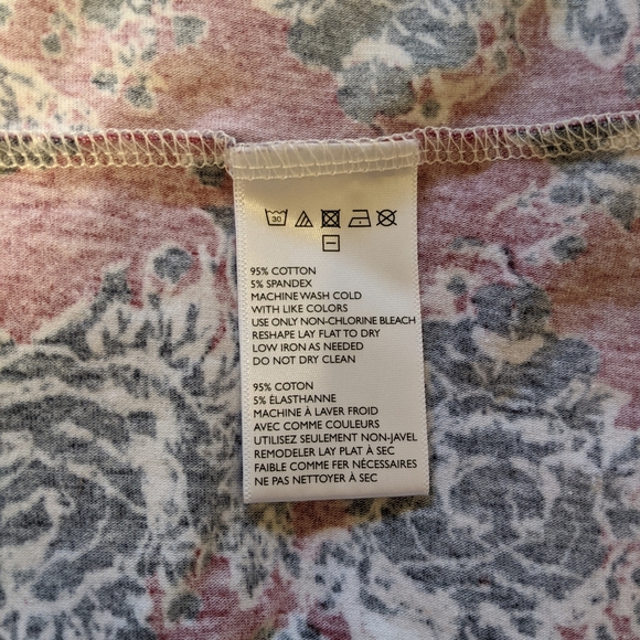 Pins & Needles red floral mini-skirt - Picture 5 of 6